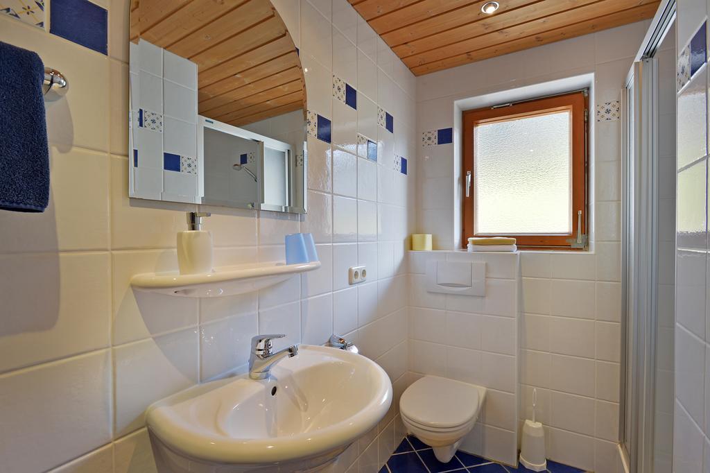 Gugghof Apartman Hopfgarten im Brixental Szoba fotó